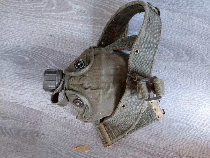 Militaire veldfles  met koppelriem. Dienstplicht 1976., Verzamelen, Militaria | Tweede Wereldoorlog, Overige typen, Nederland