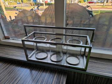 Kandelaars met electrische kaarsen beschikbaar voor biedingen