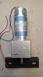 24V DC Motor met Vertragingskast 360:1 Zeer sterk!, Doe-het-zelf en Verbouw, Ophalen of Verzenden, Nieuw, Elektromotor