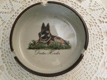 Asbak afbeelding herdershond  beschikbaar voor biedingen