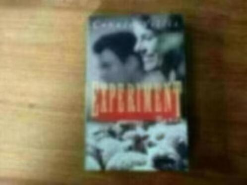 Experiment - Connie Willis, Boeken, Romans, Zo goed als nieuw, Amerika, Ophalen of Verzenden