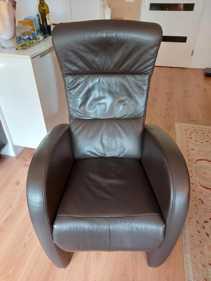 Relaxstoel, donkerbruin., Huis en Inrichting, Fauteuils, Gebruikt, Leer, 75 tot 100 cm, 75 tot 100 cm, Ophalen of Verzenden