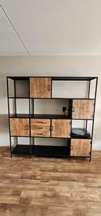 Industriële metalen kast met houten deurtjes, Met deur(en), 200 cm of meer, Zo goed als nieuw, 200 cm of meer