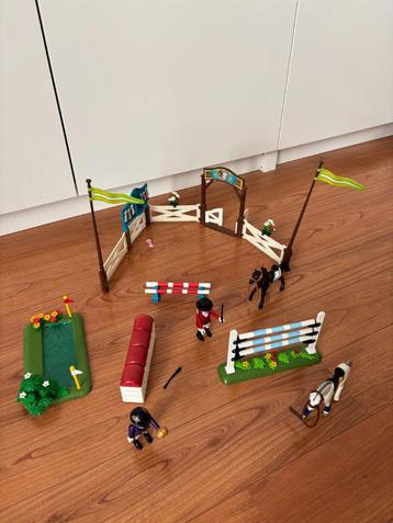 Playmobil paardenwedstrijd 6930  beschikbaar voor biedingen