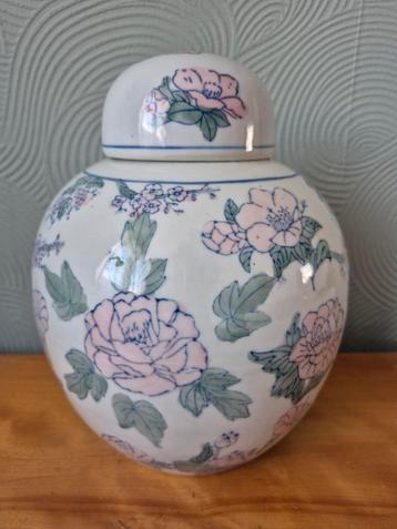 Mooie grote vintage Chinese keramiek gemberpot gemerkt.  beschikbaar voor biedingen