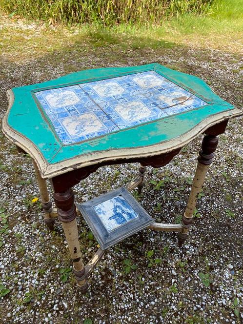 Antiek tafeltje met prachtige Hollandse blauwe tegels., Antiek en Kunst, Antiek | Meubels | Tafels, Ophalen