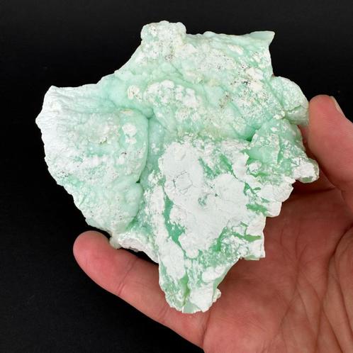Chrysopraas uit Indonesië, Verzamelen, Mineralen en Fossielen, Mineraal, Ophalen of Verzenden
