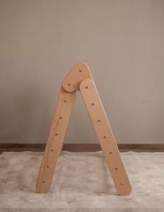 Pikler Klimrek met Glijbaan & Balanceerplank - Zo Goed Als N, Kinderen en Baby's, Speelgoed | Houten speelgoed, Zo goed als nieuw