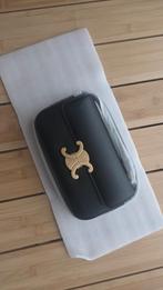 Schoudertas Triomphe, Sieraden, Tassen en Uiterlijk, Ophalen of Verzenden, Zo goed als nieuw, Bruin, Schoudertasje