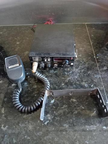 MAJOR 3000 27mc.radio, microphone en beugel/werking onbekend beschikbaar voor biedingen