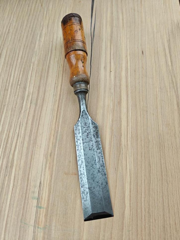 Jernbolaget Eskilstuna Beitel 32 mm, Antiek en Kunst, Antiek | Gereedschap en Instrumenten, Ophalen of Verzenden