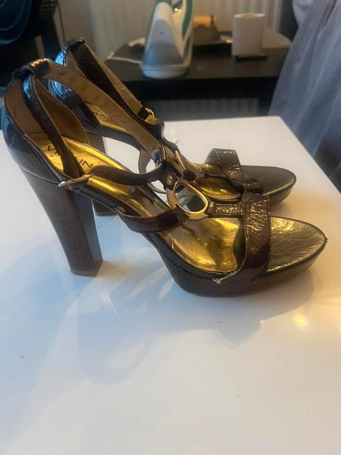Via Uno Dames Sandalen – Bruin, Chic en Comfortabel maat 38, Kleding | Dames, Schoenen, Zo goed als nieuw, Sandalen of Muiltjes