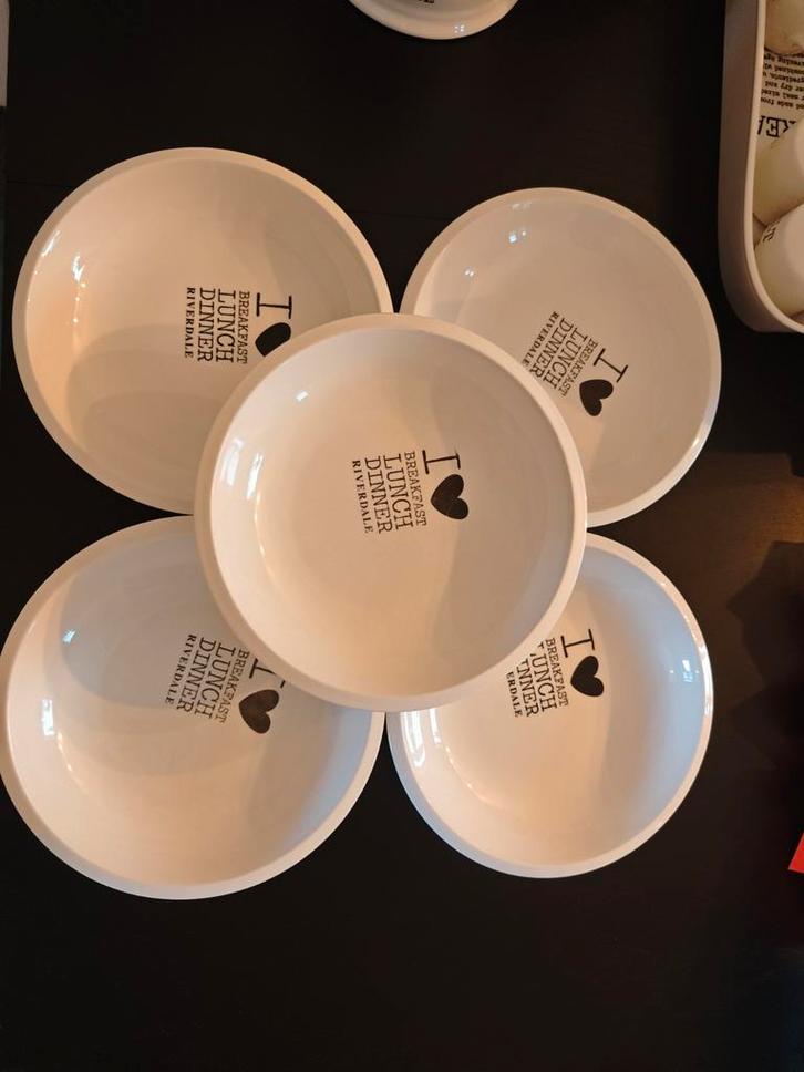 Riverdale diepe borden 'Breakfast', Huis en Inrichting, Keuken | Servies, Gebruikt, Bord(en), Overige stijlen, Porselein, Ophalen of Verzenden