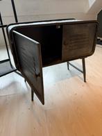 Gratis Kledingrek en Nachtkastje, Ophalen, Minder dan 50 cm, Gebruikt, Metaal