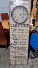 Klok Vintage-look met tekst, zit nog ingepakt afm.150x45 cm, Ophalen, Zo goed als nieuw