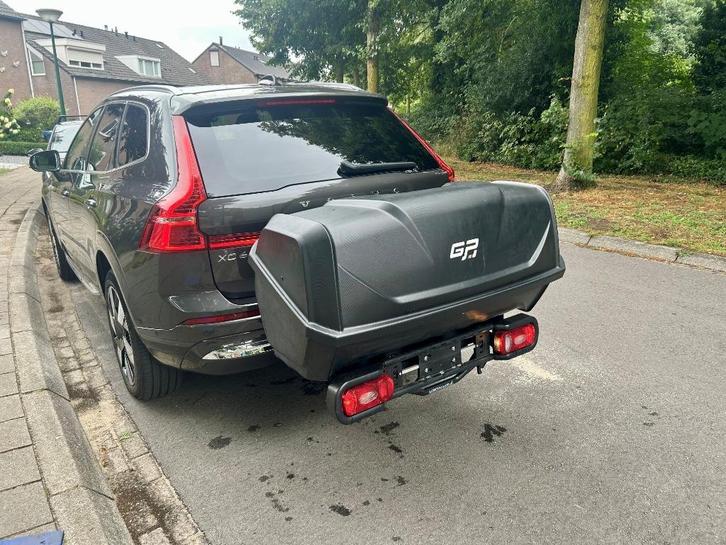 TE HUUR: Trekhaakkoffer, extra 340Liter laadruimte, Auto diversen, Dakkoffers, Zo goed als nieuw, Ophalen