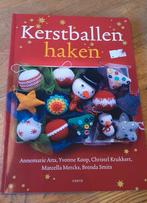 Boek kerstballen haken, Hobby en Vrije tijd, Ophalen of Verzenden, Zo goed als nieuw, Haken