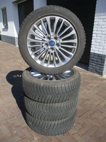 Originele Ford Focus IV 17 inch winterbanden tpms IZGST beschikbaar voor biedingen
