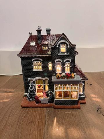 Lemax Dutch Huisje met LED Verlichting beschikbaar voor biedingen