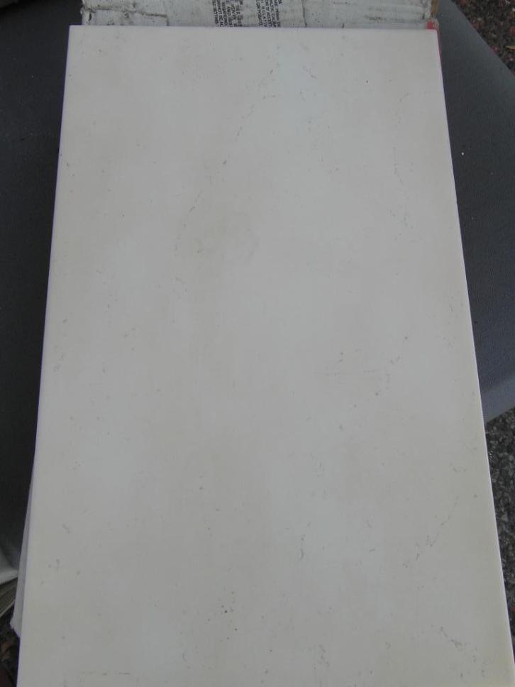 42 st gebroken wit wandtegels Ceramic Omega 25  x 40,3, Doe-het-zelf en Verbouw, Tegels, Nieuw, Wandtegels, Keramiek, 60 cm of meer