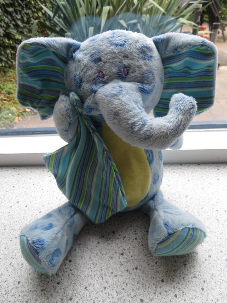 Blauwe velours olifant met gestreept doekje, Kinderen en Baby's, Speelgoed | Knuffels en Pluche, Zo goed als nieuw, Olifant, Ophalen of Verzenden
