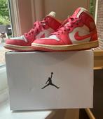 Nike Air Jordan 1 roze/wit/beige, Kleding | Dames, Schoenen, Nike Air Jordan, Ophalen of Verzenden, Roze, Sneakers of Gympen