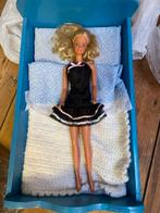 Mooi bedje met kastje voor poppen., Ophalen, Gebruikt, Overige typen
