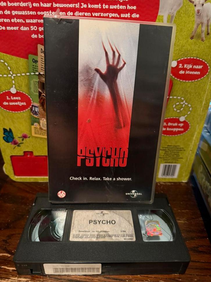 Psycho - 1998 remake - ex rental VHS, Cd's en Dvd's, VHS | Film, Gebruikt, Horror, Vanaf 16 jaar, Verzenden