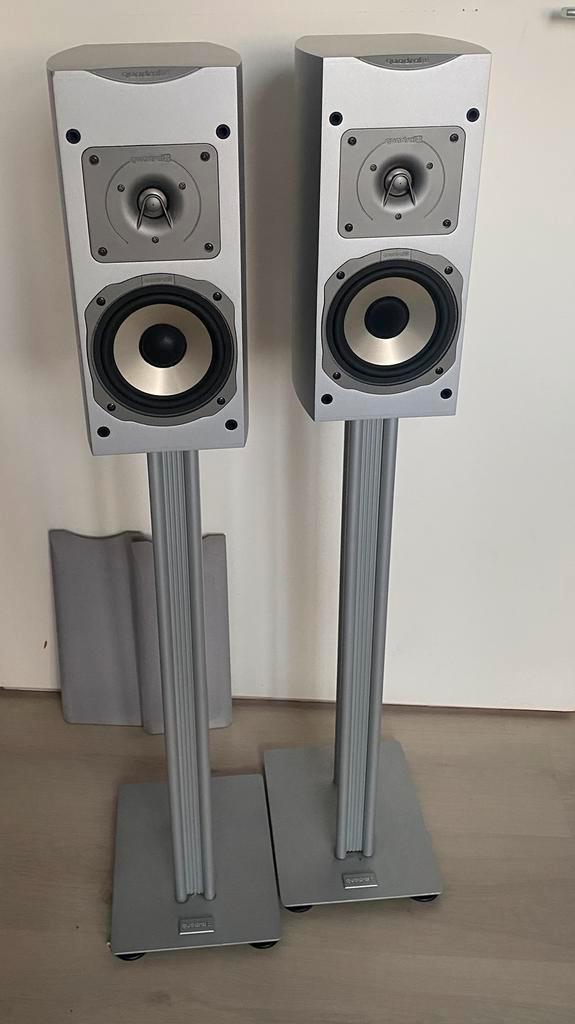 Quadral ascent 260 zilver + stands, Audio, Tv en Foto, Luidsprekers, Zo goed als nieuw, Front, Rear of Stereo speakers, 120 watt of meer
