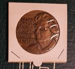 Mooie Penning Koningin JULIANA., Ophalen of Verzenden, Brons, Nederland