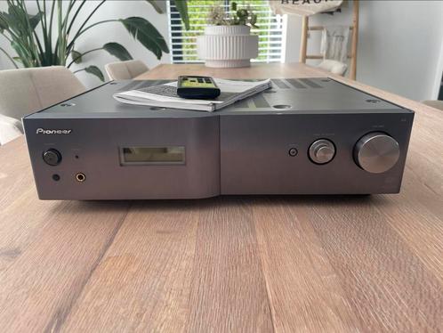 Pioneer A-A9J – krachtige versterker met strak geluid, Audio, Tv en Foto, Versterkers en Receivers, Zo goed als nieuw, Stereo