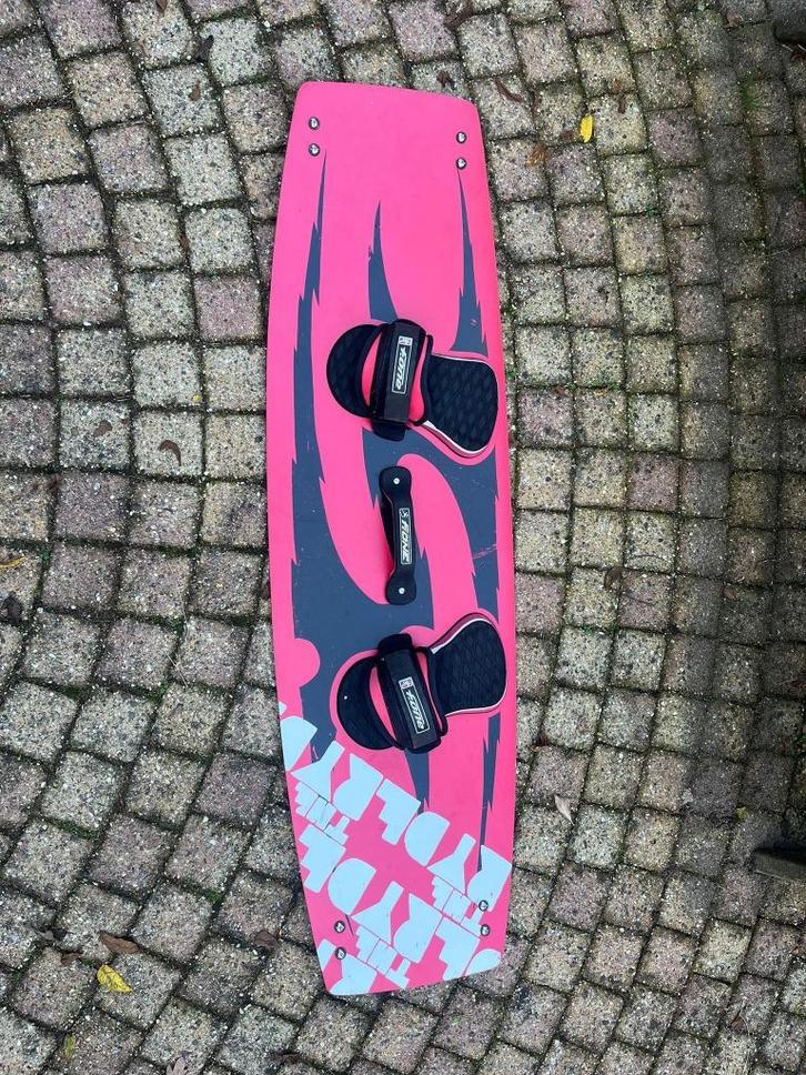 Diverse Kitesets, Watersport en Boten, Kitesurfen, Gebruikt, Kitesurf-set, 10 m², Twintip, Ophalen