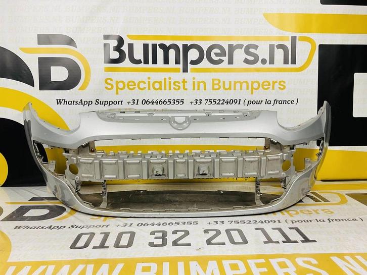 Bumper Fiat Punto EVO 2009-2012 735500118 Voorbumper 2-B1-93, Auto-onderdelen, Carrosserie en Plaatwerk, Bumper, Voor, Gebruikt