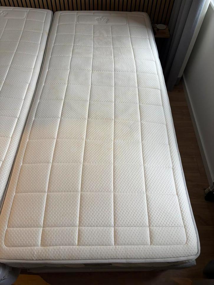 Gratis af te halen: Auping Cresto Matras 90x210 cm (medium), Huis en Inrichting, Slaapkamer | Matrassen en Bedbodems, Zo goed als nieuw