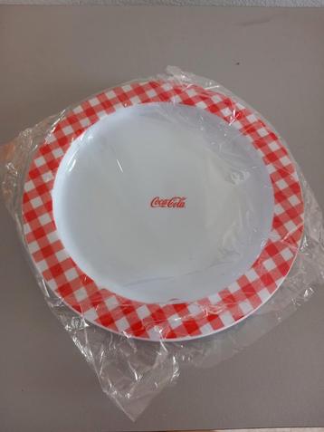 Coca-Cola Bord met Rood-Wit Geruit Rand 2 stuks  beschikbaar voor biedingen