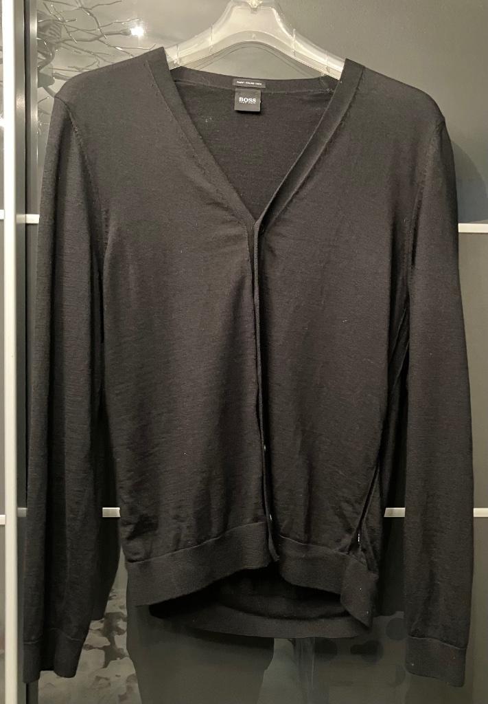 Hugo Boss Trui met Knopen: Finest Italian Yarn, Zwart, L, Kleding | Heren, Truien en Vesten, Zo goed als nieuw, Maat 52/54 (L)