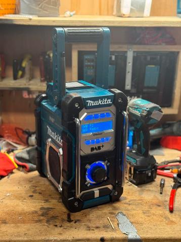 Makita dmr112 bouwradio/radio beschikbaar voor biedingen
