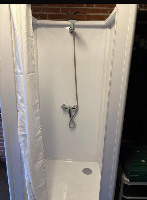 Nooddouche met boiler, Doe-het-zelf en Verbouw, Sanitair, Gebruikt, Douche, Ophalen