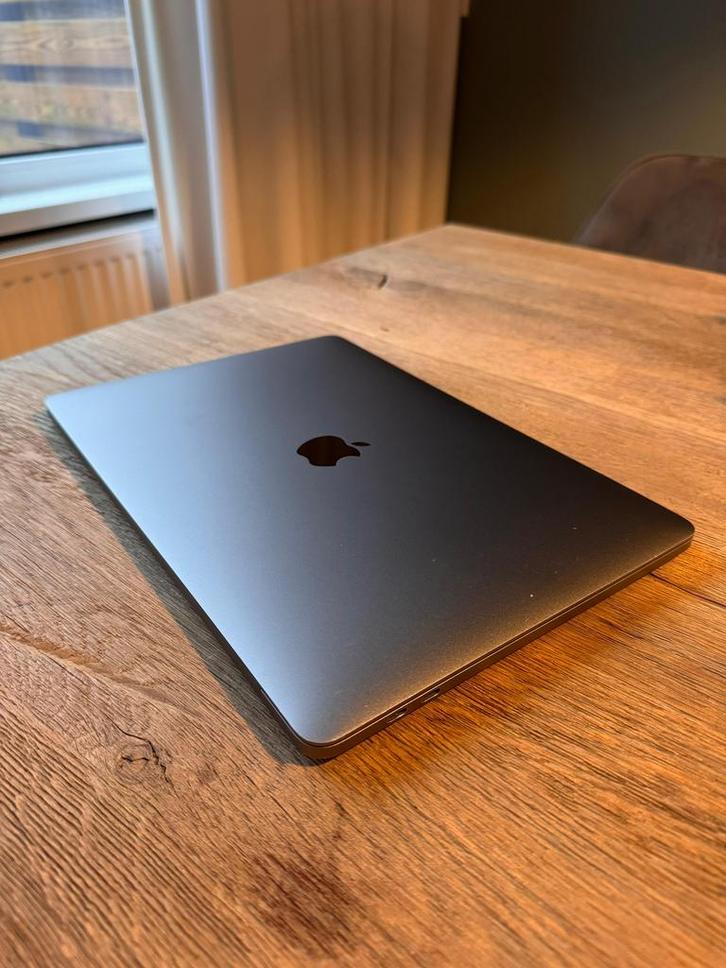 Macbook pro 13-inch 2018 i5 zeer nette staat, Computers en Software, Apple Macbooks, Zo goed als nieuw, MacBook Pro, 13 inch, 2 tot 3 Ghz