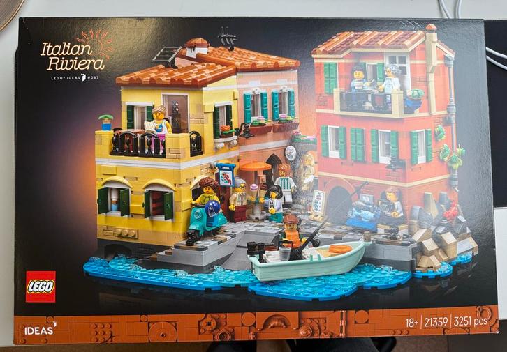LEGO Ideas 21359 Italiaanse Riviera - Nieuw in Seal!, Kinderen en Baby's, Speelgoed | Duplo en Lego, Nieuw, Lego, Complete set