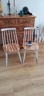 Vintage 2 spijlenstoelen en verfblik Flexa zwart, Huis en Inrichting, Stoelen, Ophalen, Twee