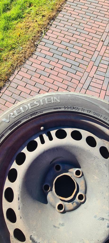 Winterbanden Opel Insignia 2015 - Set van 4, Auto-onderdelen, Banden en Velgen, Band(en), Winterbanden, 17 inch, 225 mm, Personenwagen