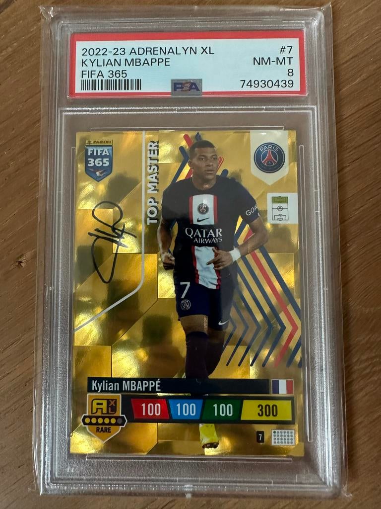 Kylian Mbappé - PSA 8 - 2022, Ophalen of Verzenden, Zo goed als nieuw, Buitenlandse clubs, Spelerskaart