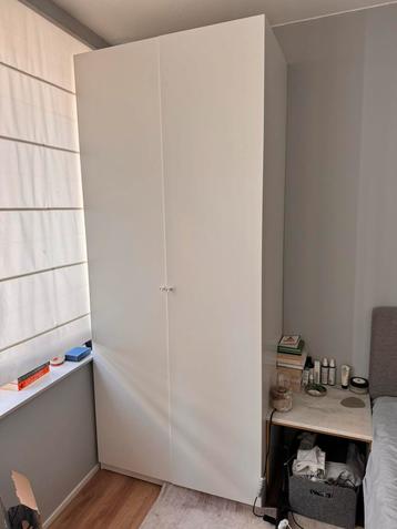 Witte IKEA kast