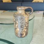 Hannie Mein vaas, vaasje met oor 7 x 14 cm, Antiek en Kunst, Antiek | Keramiek en Aardewerk, Ophalen of Verzenden