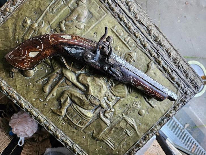 Wandversiering musket pistool decoratie, Verzamelen, Militaria | Algemeen, Landmacht, Nederland, Ophalen of Verzenden