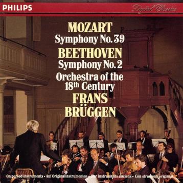 CD - Mozart * Beethoven - Frans Brüggen - symphony 39  en 2 beschikbaar voor biedingen