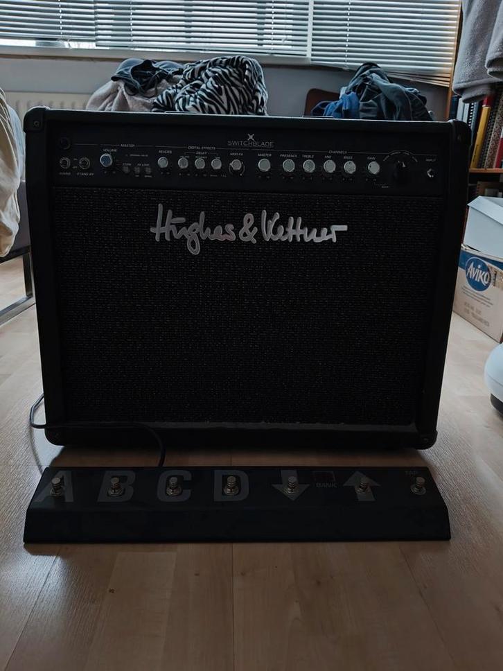 Hughes & Kettner Switchblade, Muziek en Instrumenten, Versterkers | Bas en Gitaar, Zo goed als nieuw, 50 tot 100 watt, Ophalen