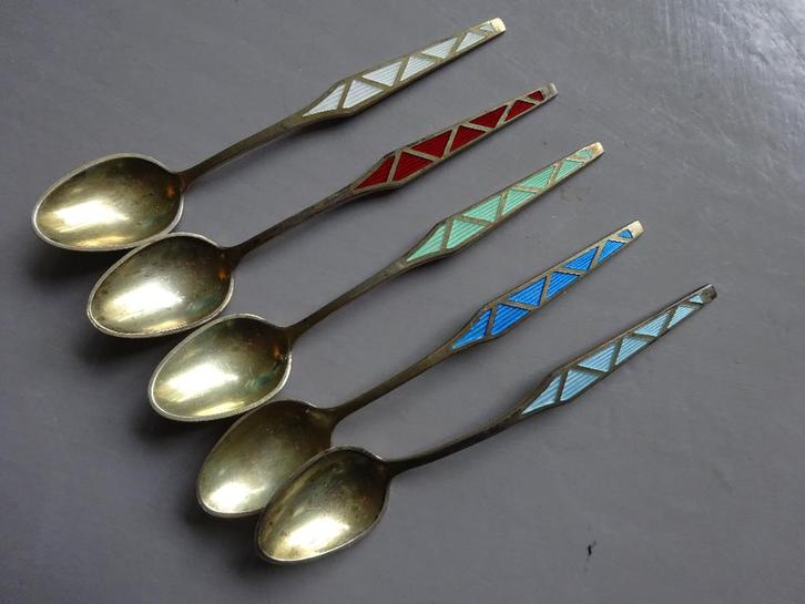 5 Ela sterling zilveren vergulde mokka lepeltjes met emaille, Antiek en Kunst, Antiek | Goud en Zilver, Zilver, Ophalen of Verzenden