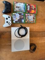 Xbox One S 1 TB + 2 controllers + 4 spellen, Spelcomputers en Games, Spelcomputers | Xbox One, Ophalen, Met games, Met 2 controllers